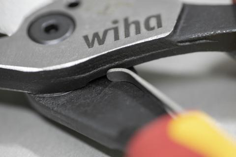 Wiha Szczypce uniwersalne 8w1 Industrial electric ze sprężyną rozwierającą z możliwością włączania i wyłączania (45705)