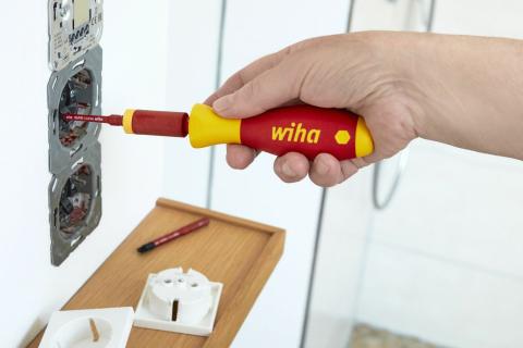 Wiha Zestaw adapterów dynamometrycznych easyTorque electric do bitów slimBit i uchwytu slimVario®, 5-cz. (41479)