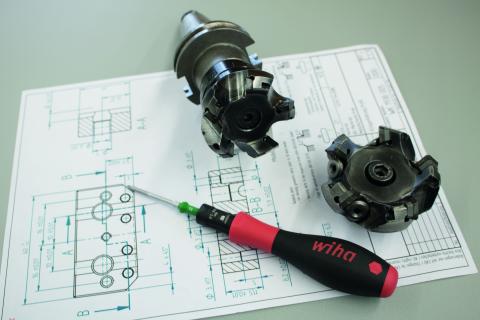 Wiha Wkrętak dynamometryczny zestaw TorgueVario-S 0,8–5,0 Nm TORX®, TORX PLUS® 14-cz. z regulowanym momentem dokręcania wraz z kasetą (34614)